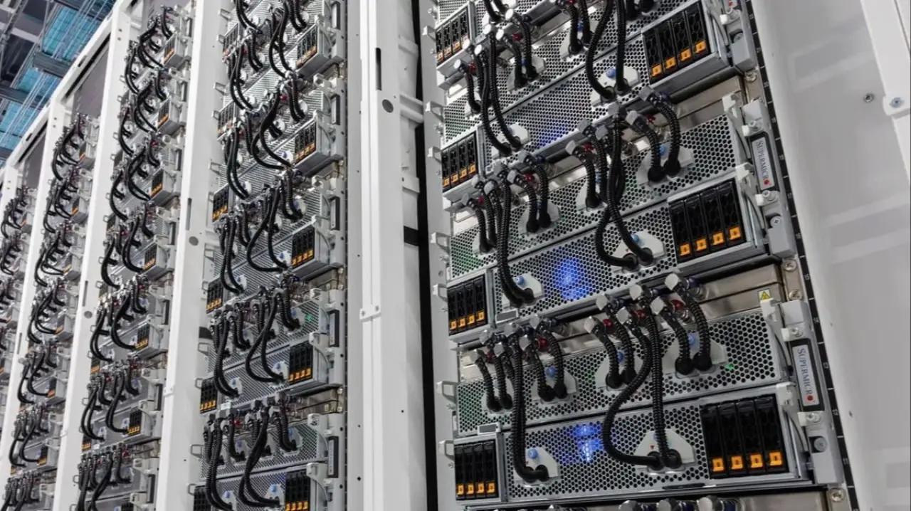 Elon Musk’ın süper bilgisayarı devasa enerji harcıyor!